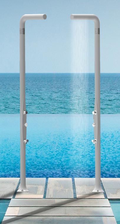 accessori per piscine: docce solari