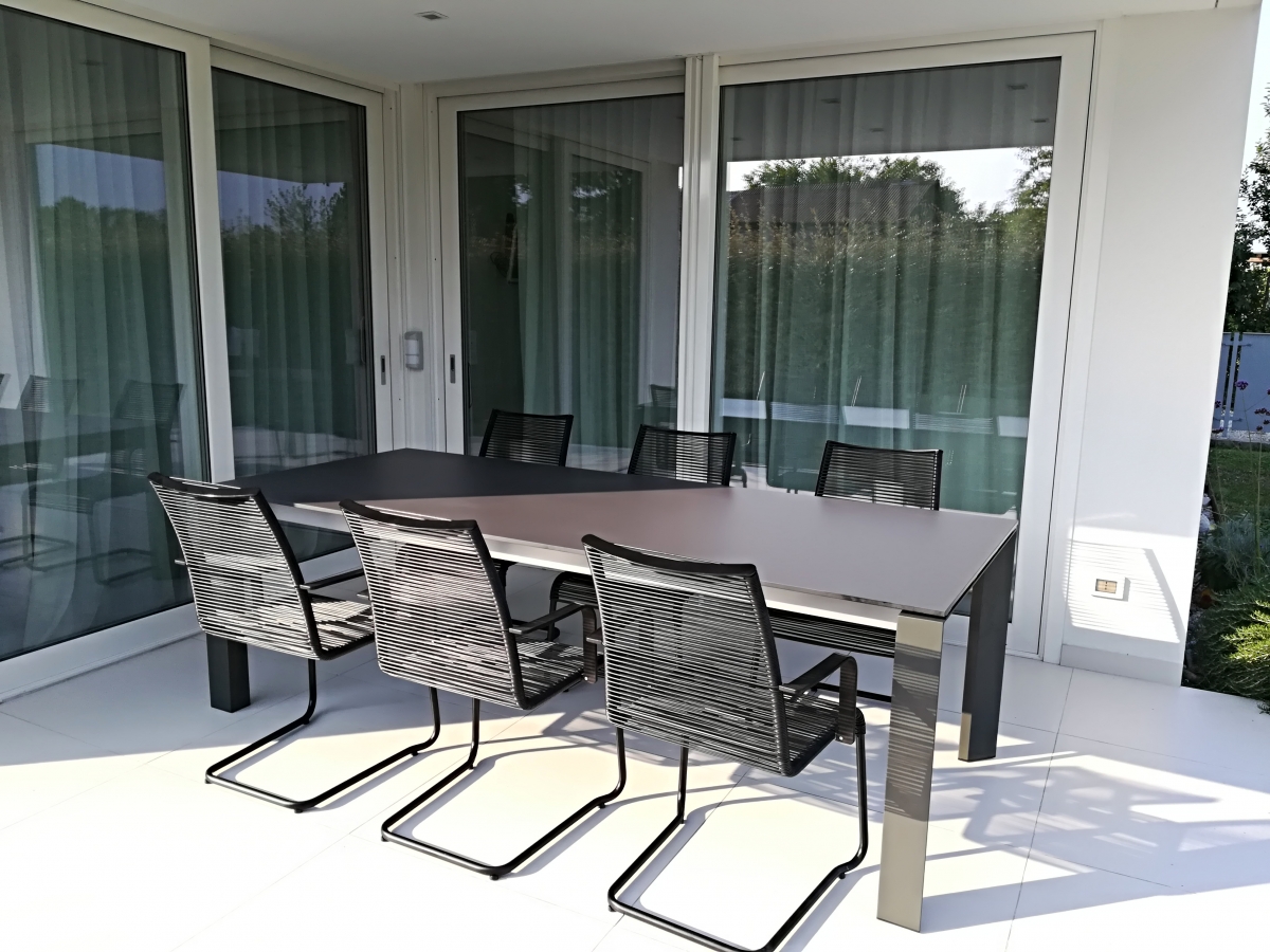 Tavolo in alluminio di design per esterni treviso